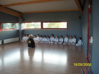 Karate Training Donnerstag GHTC BONSAI KARATE Gruppe 1
