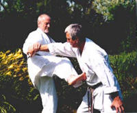 Karate Legende Gilbert Gruss 9.Dan Karate (DKV) und Siggi Wolf 7.Dan Karate (DKV) Selbstverteidigungs-Lehrgnge 2009 hier bei uns in Mnchengladbach, Oberhausen und NRW 